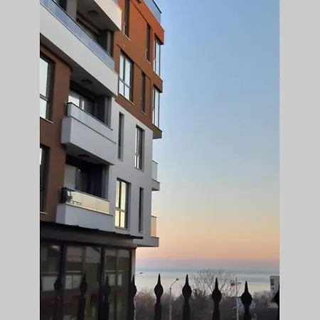 Cosy Modern In Briz Апартаменты Варна