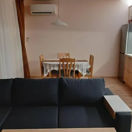 Cosy Modern In Briz Апартаменты Варна